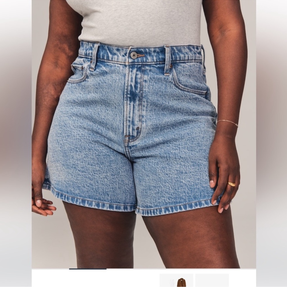Abercrombie Curve Love shorts